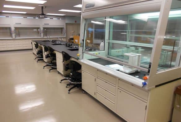 科學(xué)實(shí)驗(yàn)室建設(shè):揭秘實(shí)驗(yàn)室設(shè)計(jì)與裝修方案 (2).jpg