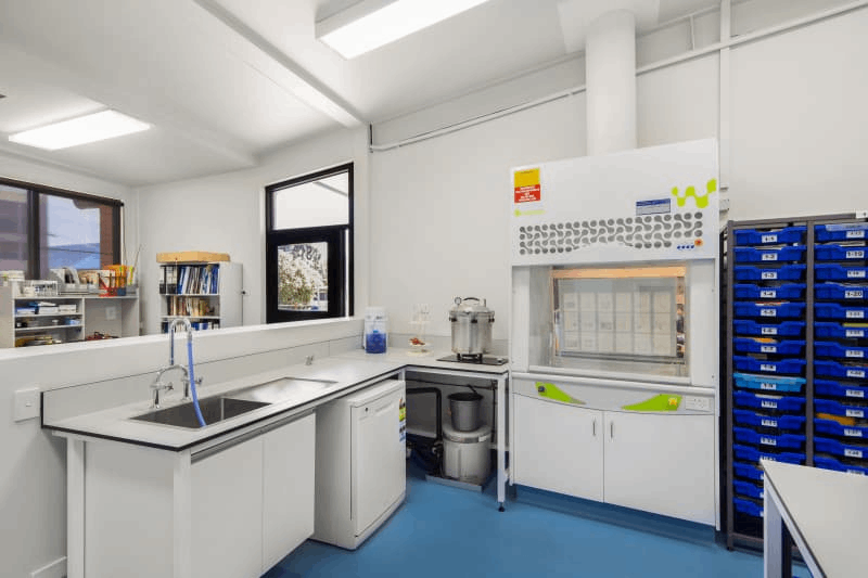 生物安全實驗室裝修全指南：從材料選擇到通風(fēng)設(shè)計